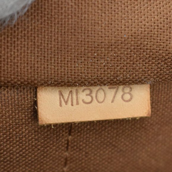 LOUIS VUITTON Montorgueil PM Shoulder Bag - Picture 8 of 16